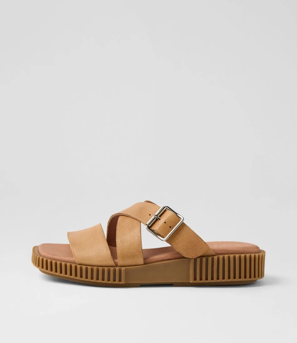 DJANGO & JULIETTE Ippesy Cognac Light Choc Tumble Leather Sandals