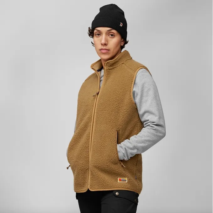 Fjallraven Women's Vardag Pile Fleece Vest in Buckwheat Brown