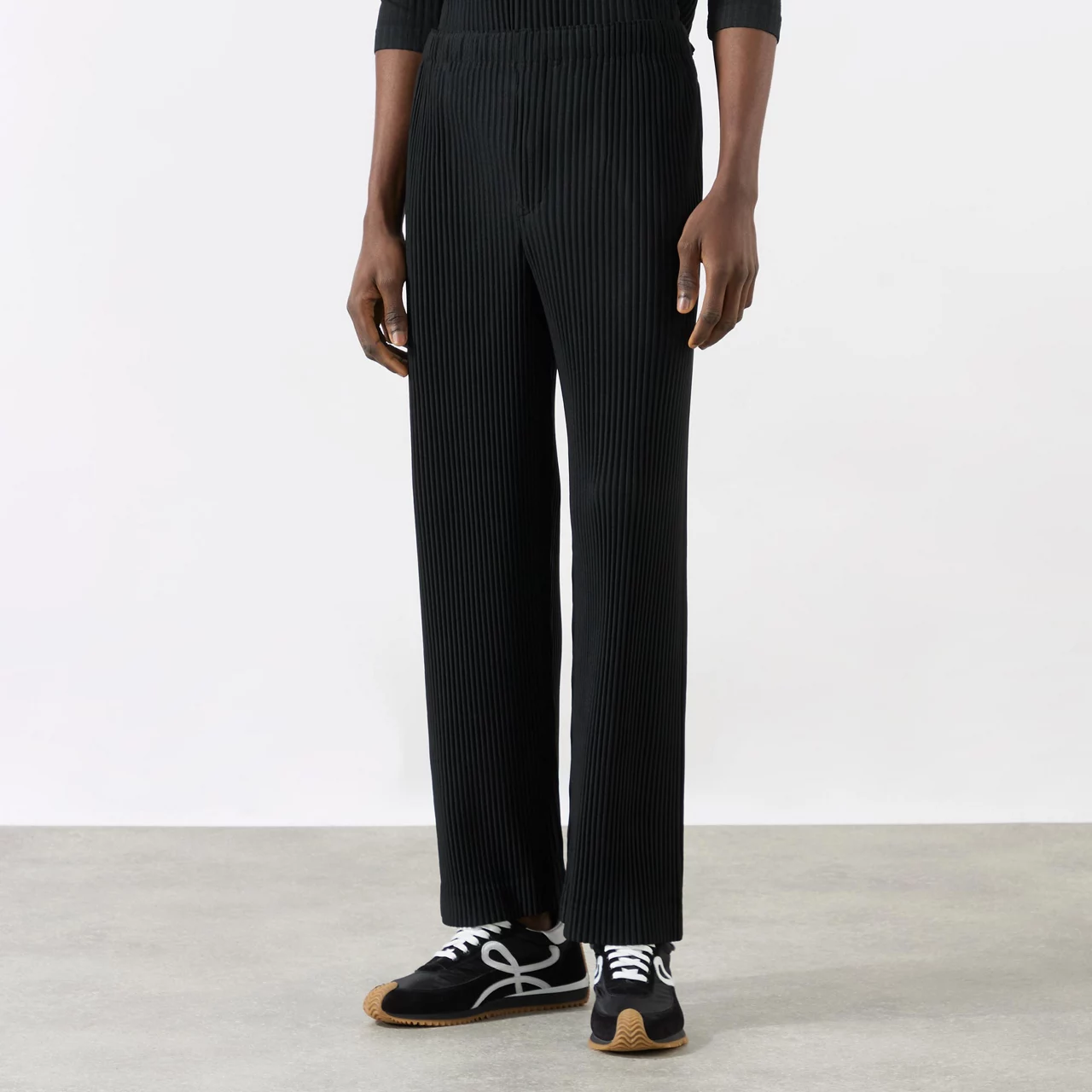 HOMME PLISSÉ ISSEY MIYAKE October Pleated Trousers - Black