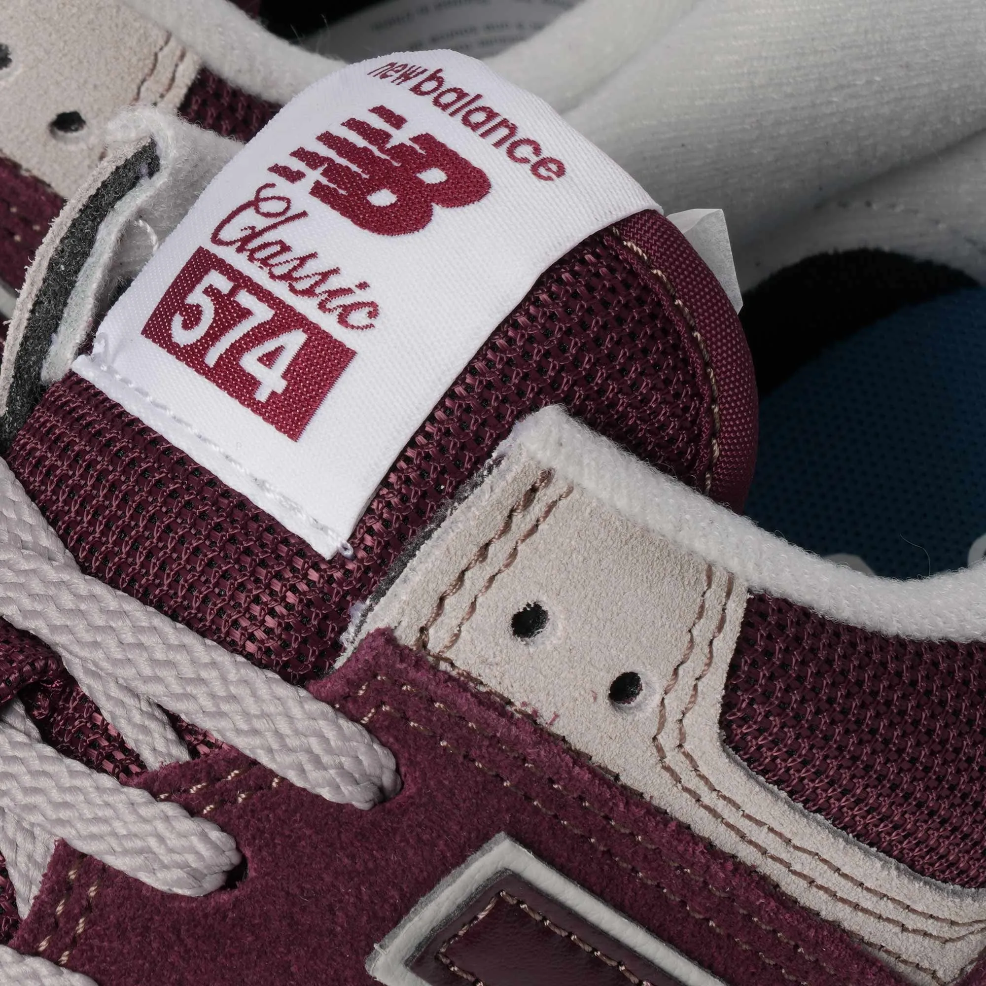 New Balance 574 - Burgundy