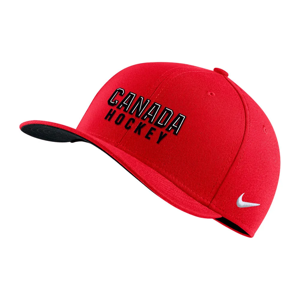 NIKE TEAM CANADA SWOOSH RED FLEX HAT