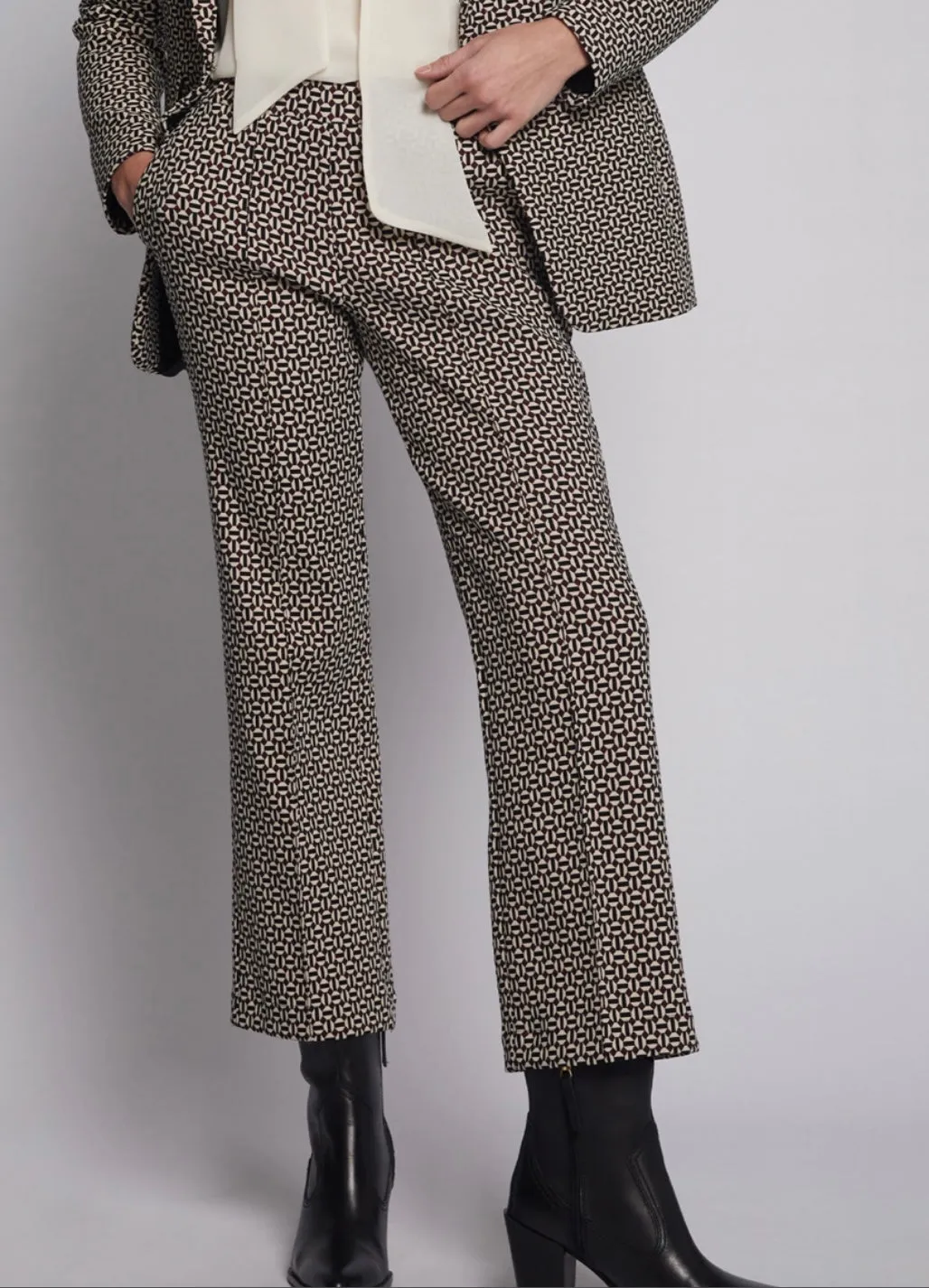 Sacs of Ashbourne   Vilagallo Carole Geometric Trousers Bourdeau