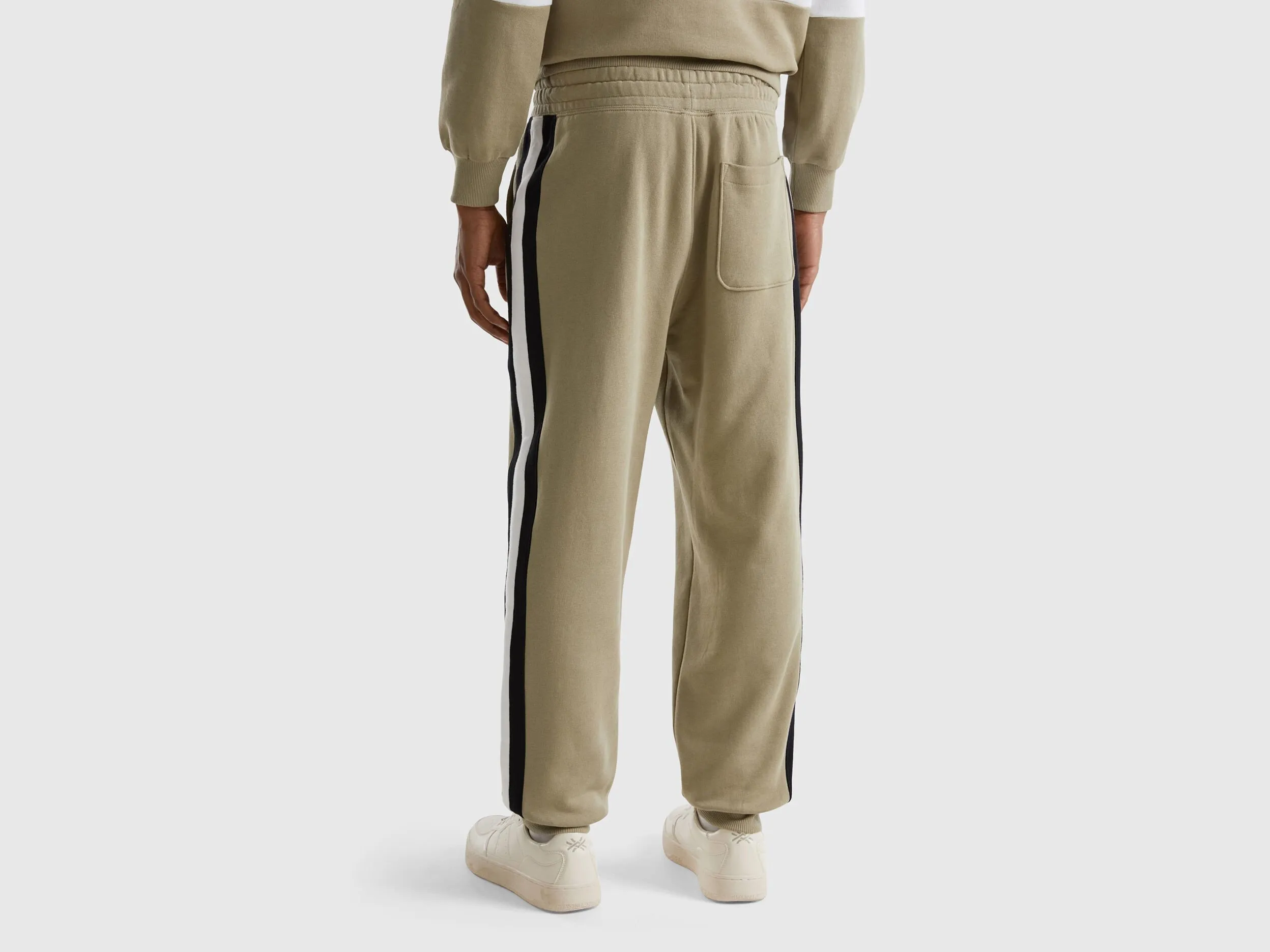 Sage green joggers with stripes - Light Green | Benetton