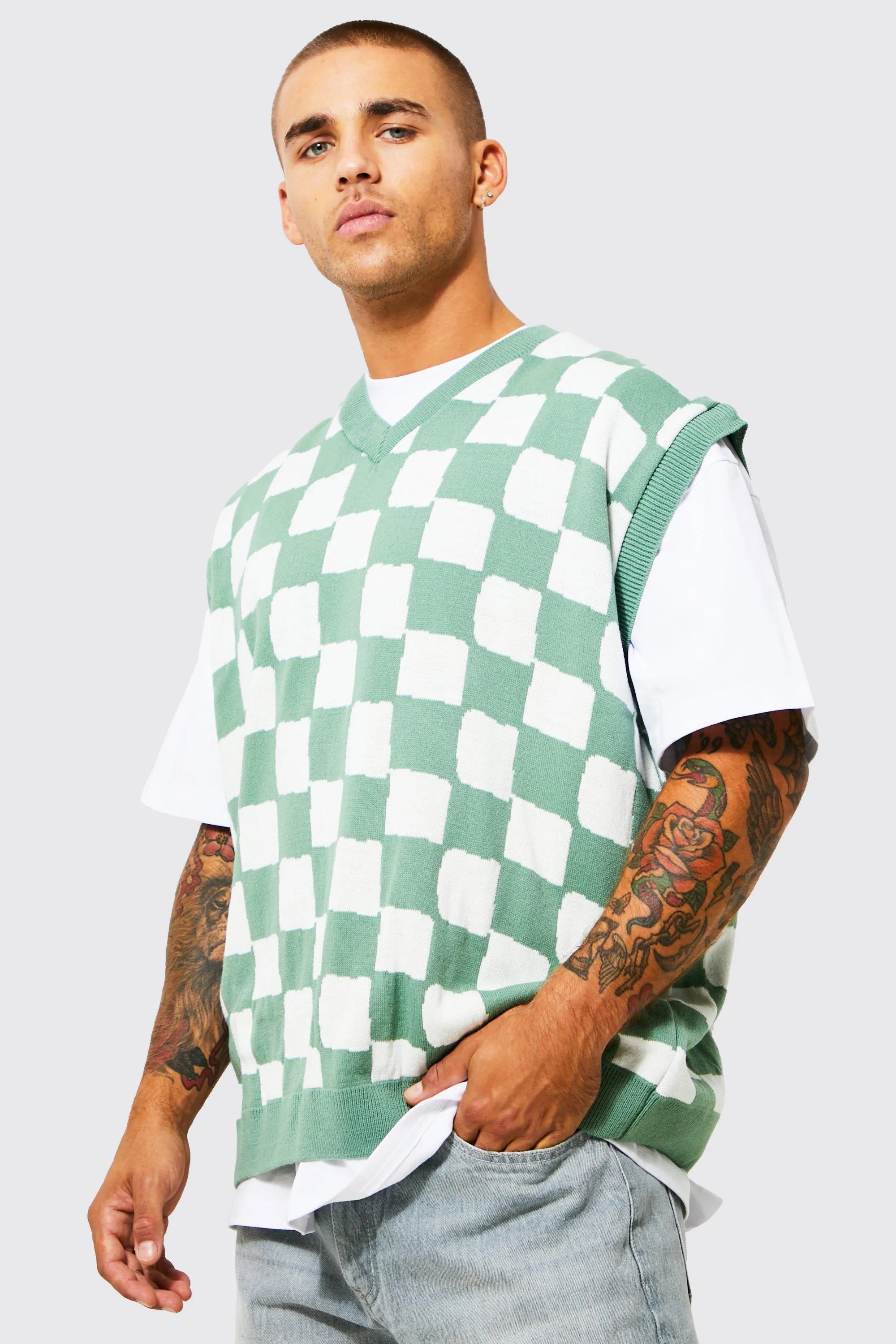 Skate Checkerboard Knitted Vest | boohooMAN UK