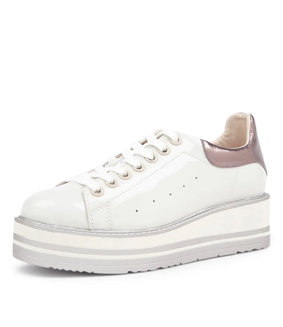 TOP END Siobhan Oyster Pewter Patent Leather Sneakers