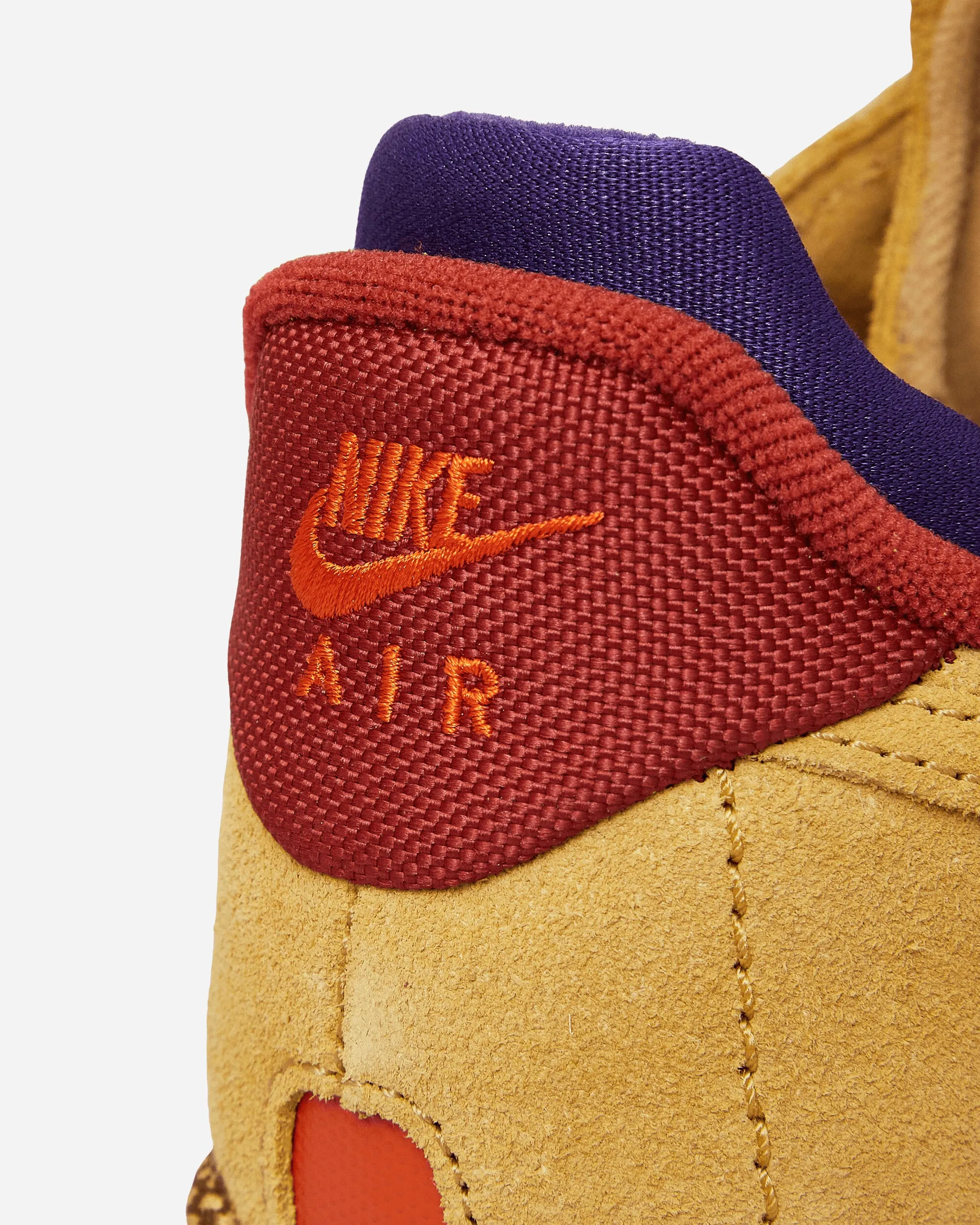 WMNS Air Force 1 Wild Sneakers Wheat Gold